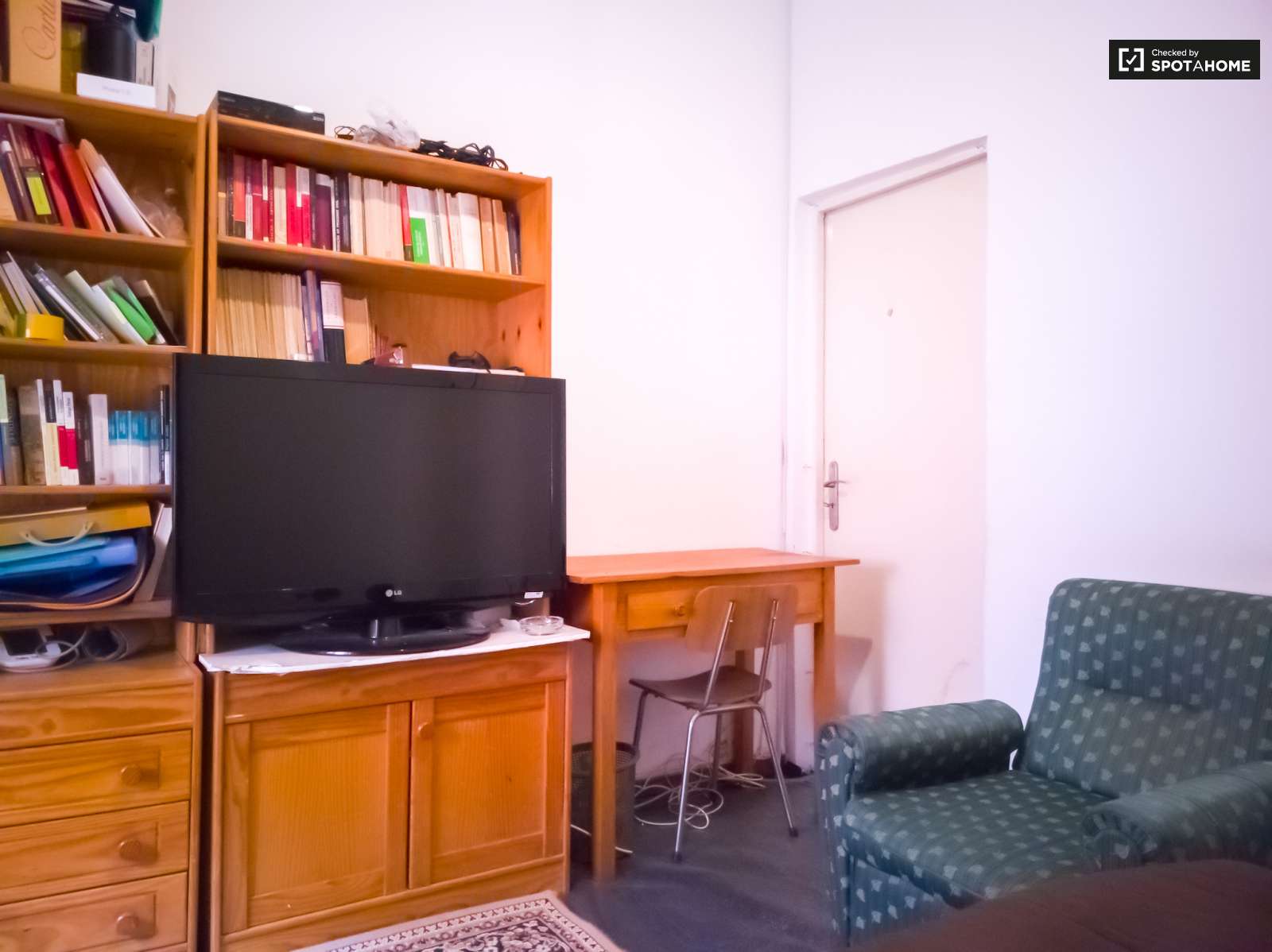 Single Bed in Rooms for rent in 3-bedroom apartment in Arroios