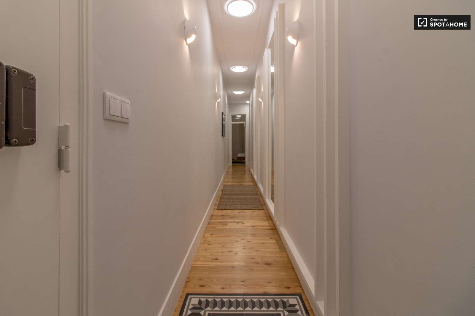 2-bedroom apartment for rent in Arroios