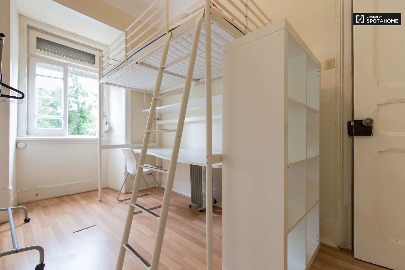 Fantastic Room for Rent in Alameda Near Lisbon