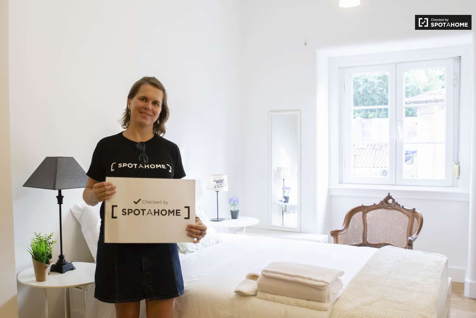 Double bed in Rooms for rent in sunny 3-bedroom apartment in São Domingos de Benfica