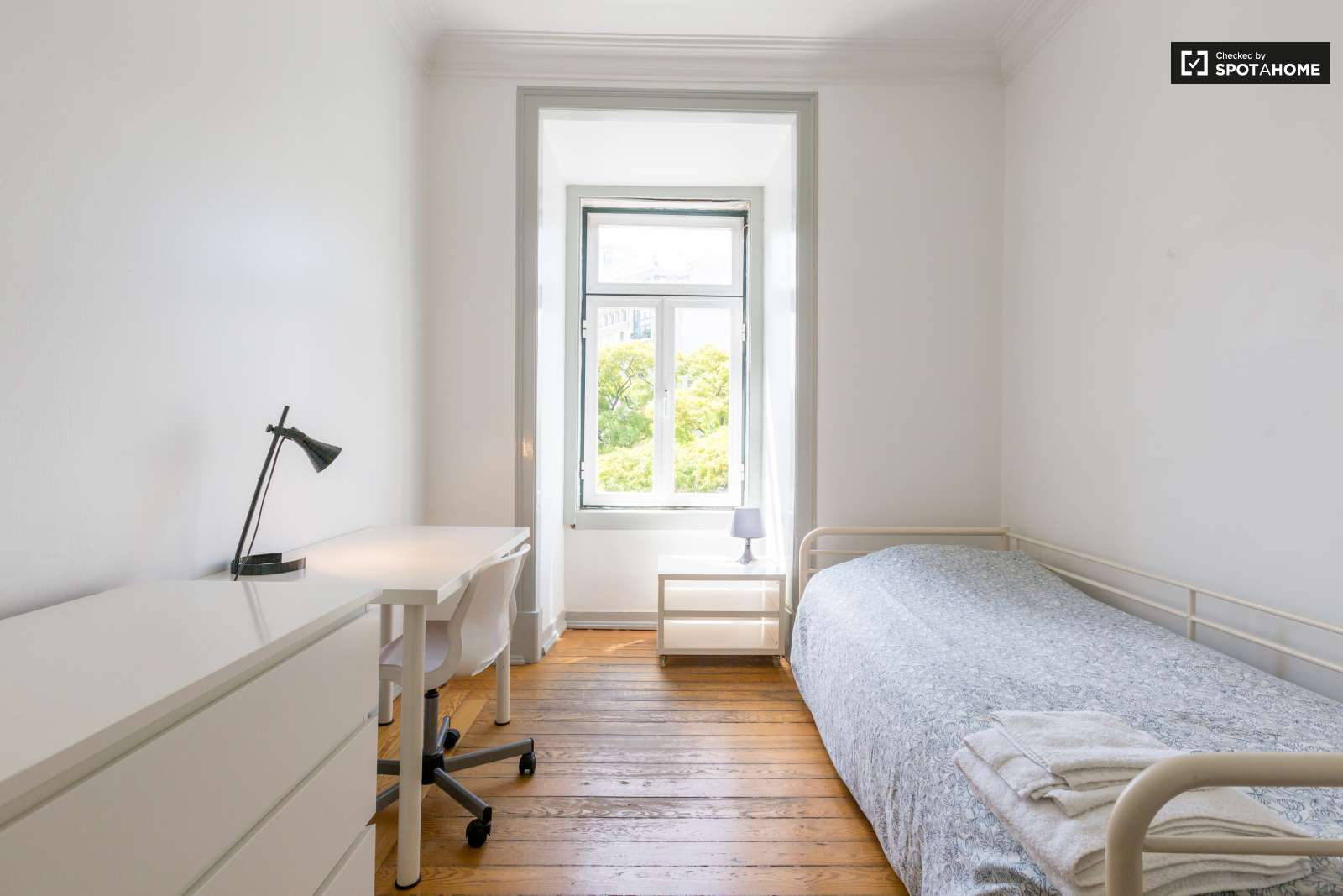 Quarto Individual (sossegado e ensolarado)