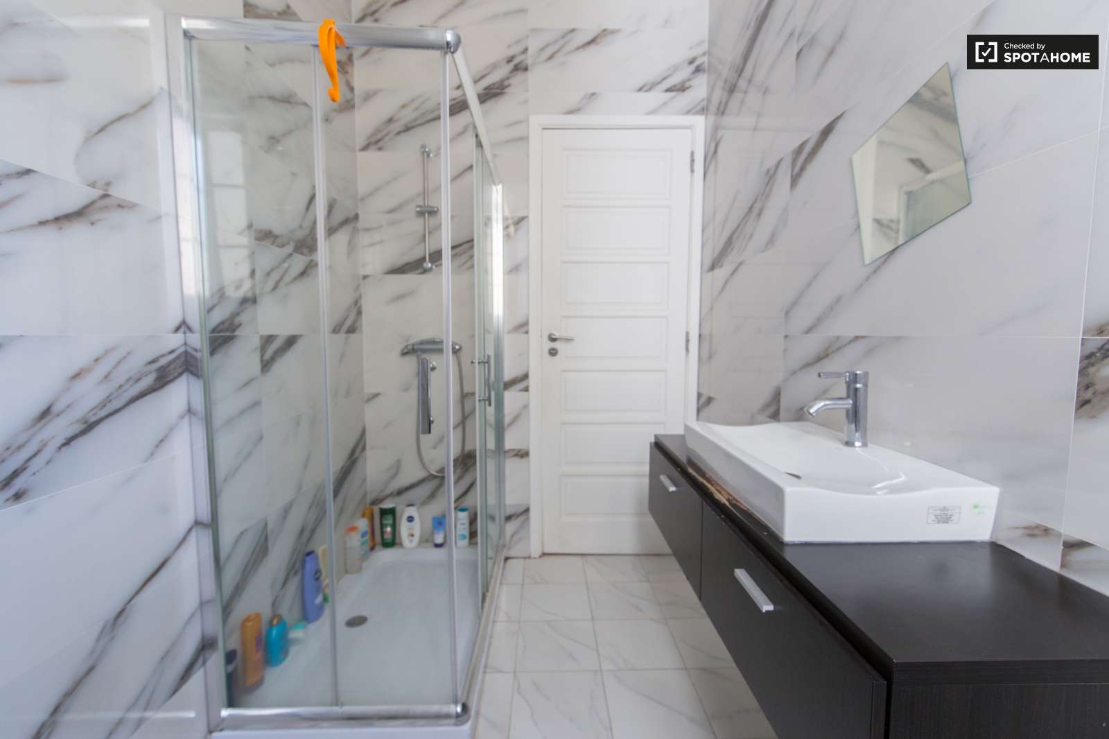 Single Excellent Room For Rent In Alameda