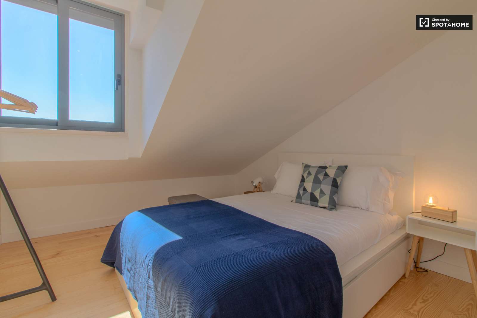 Charming 1-bedroom apartment with AC for rent in central Belém