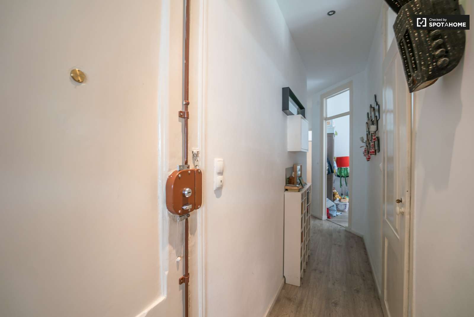 Exterior 2-bedroom apartment for rent in Campo de ourique