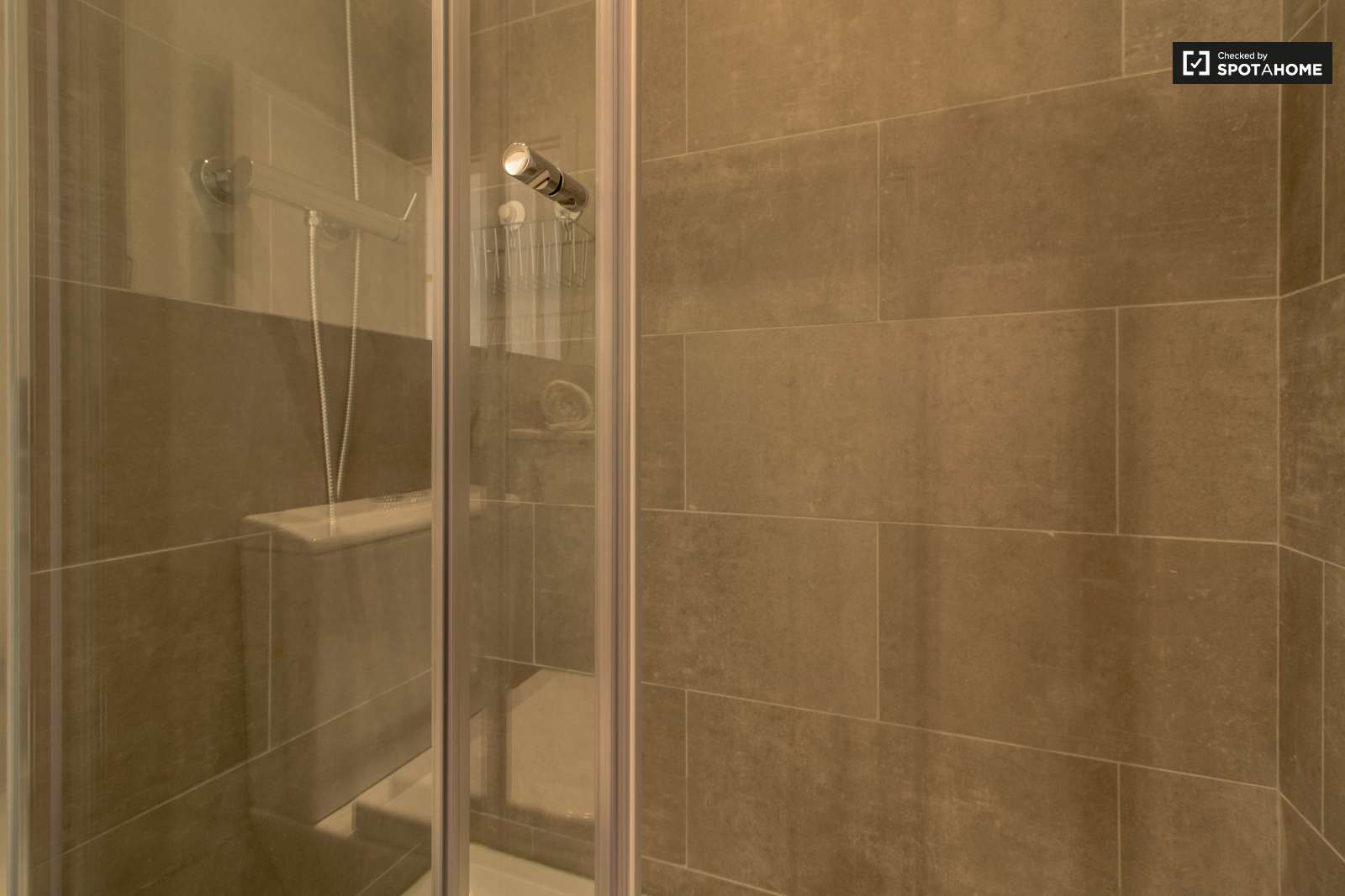 Charming 1-bedroom apartment with AC for rent in central Belém