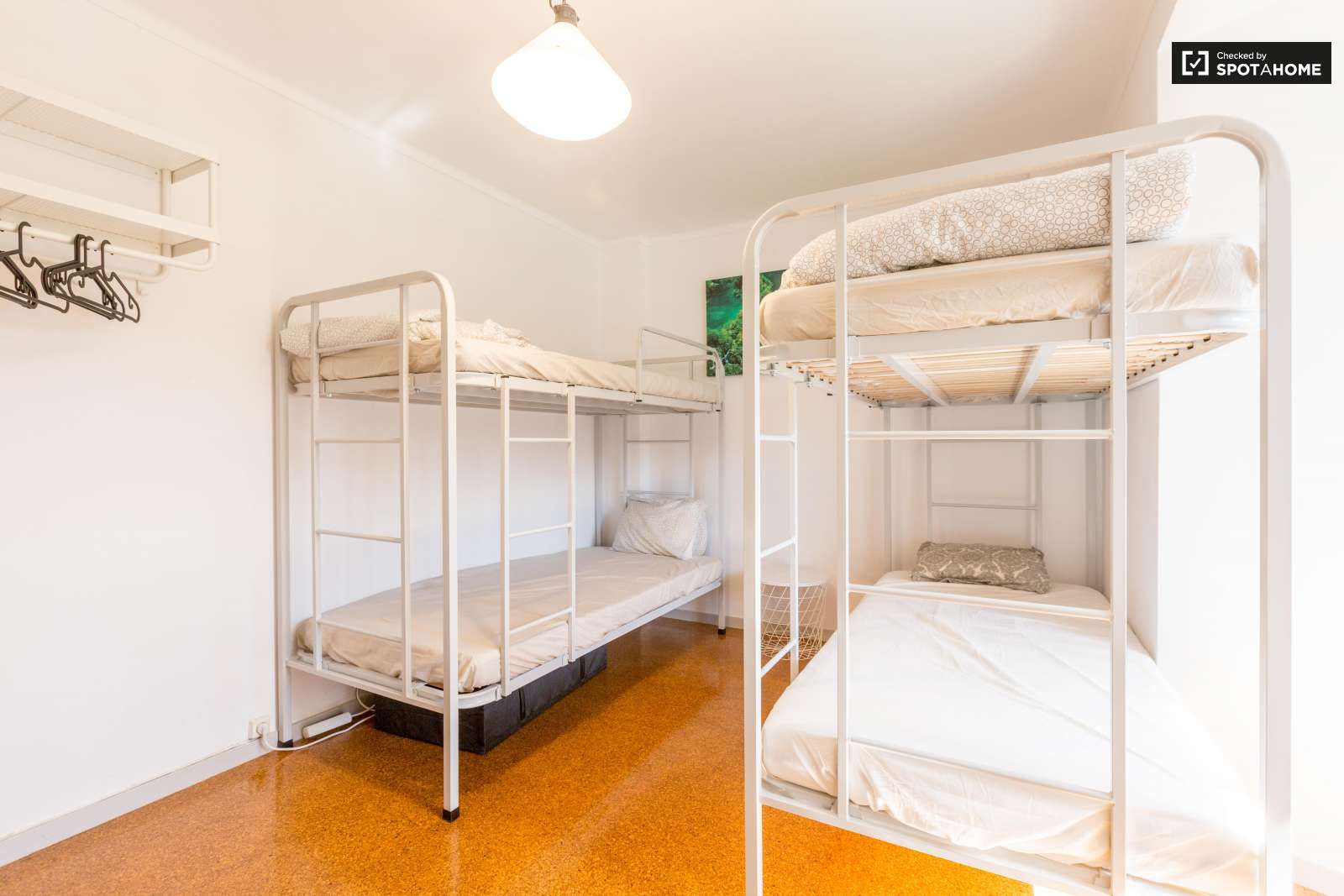 Single Bed in Rooms and beds to rent in 4-bedroom apartment near Bela Vista Park in Marvila