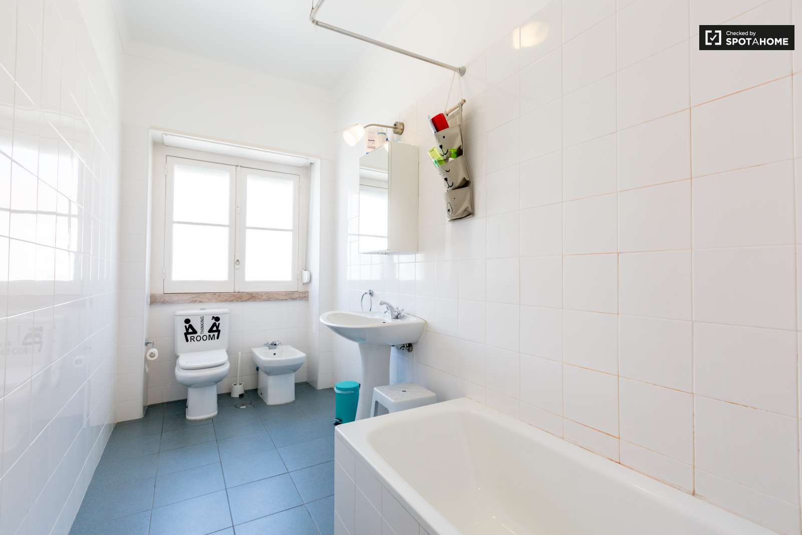 Quarto em apartamento zona nobre cidade Lisboa a 3 minutos do Instituto Superior Técnico