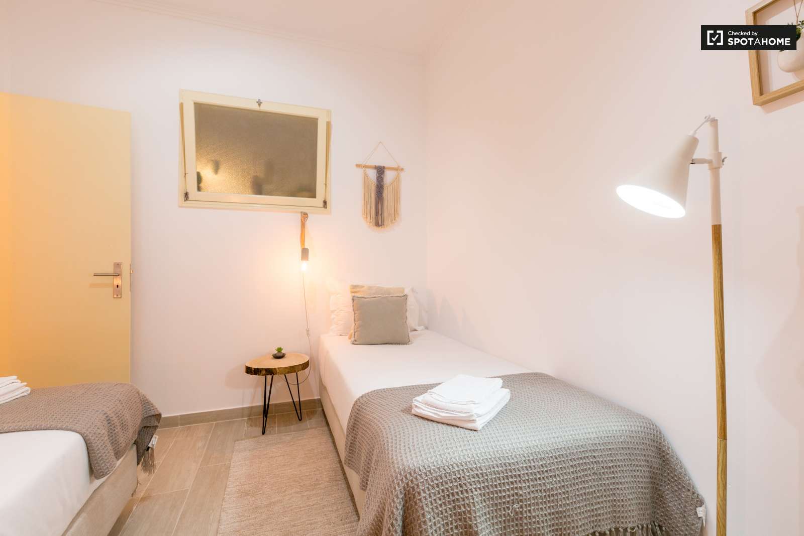 Spacious 2-bedroom apartment for rent in Beato