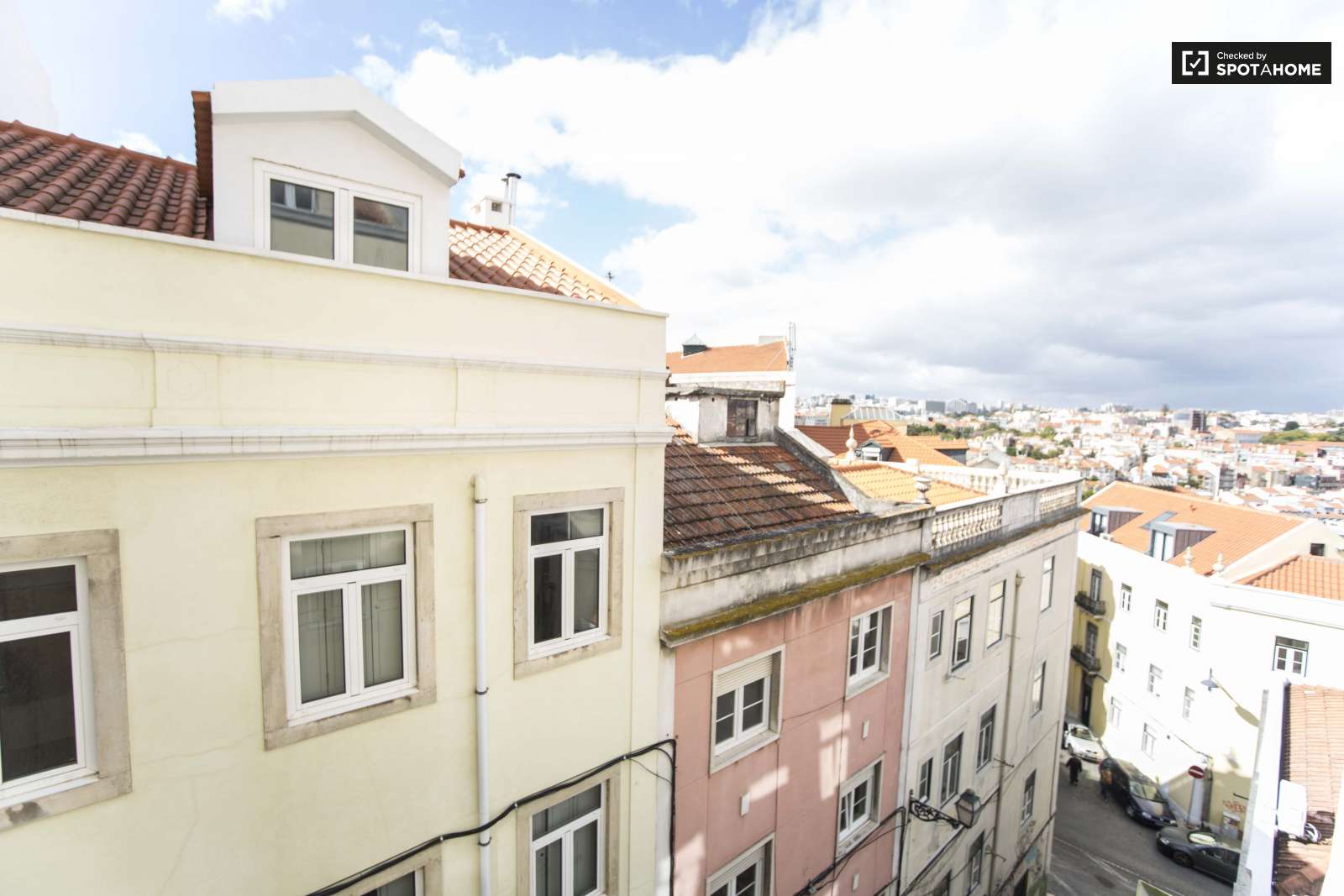 2-bedroom apartment for rent in Arroios