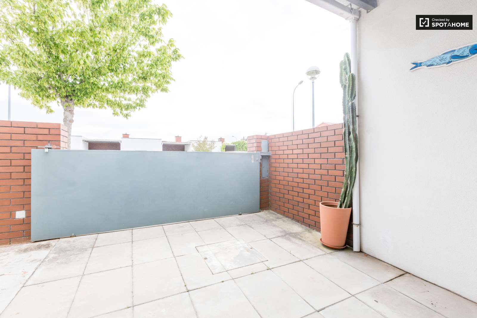 Twin Beds in Rooms for rent in 3-bedroom apartment in Lumiar