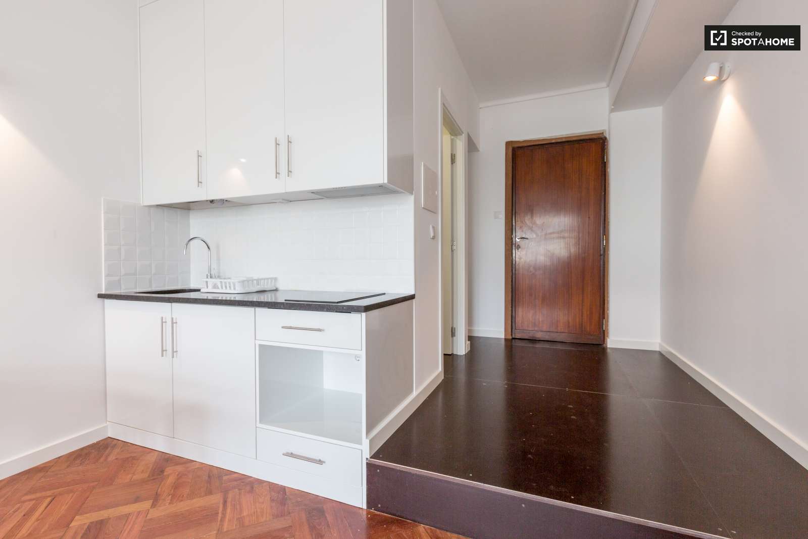 Charming studio apartment for rent in Anjos