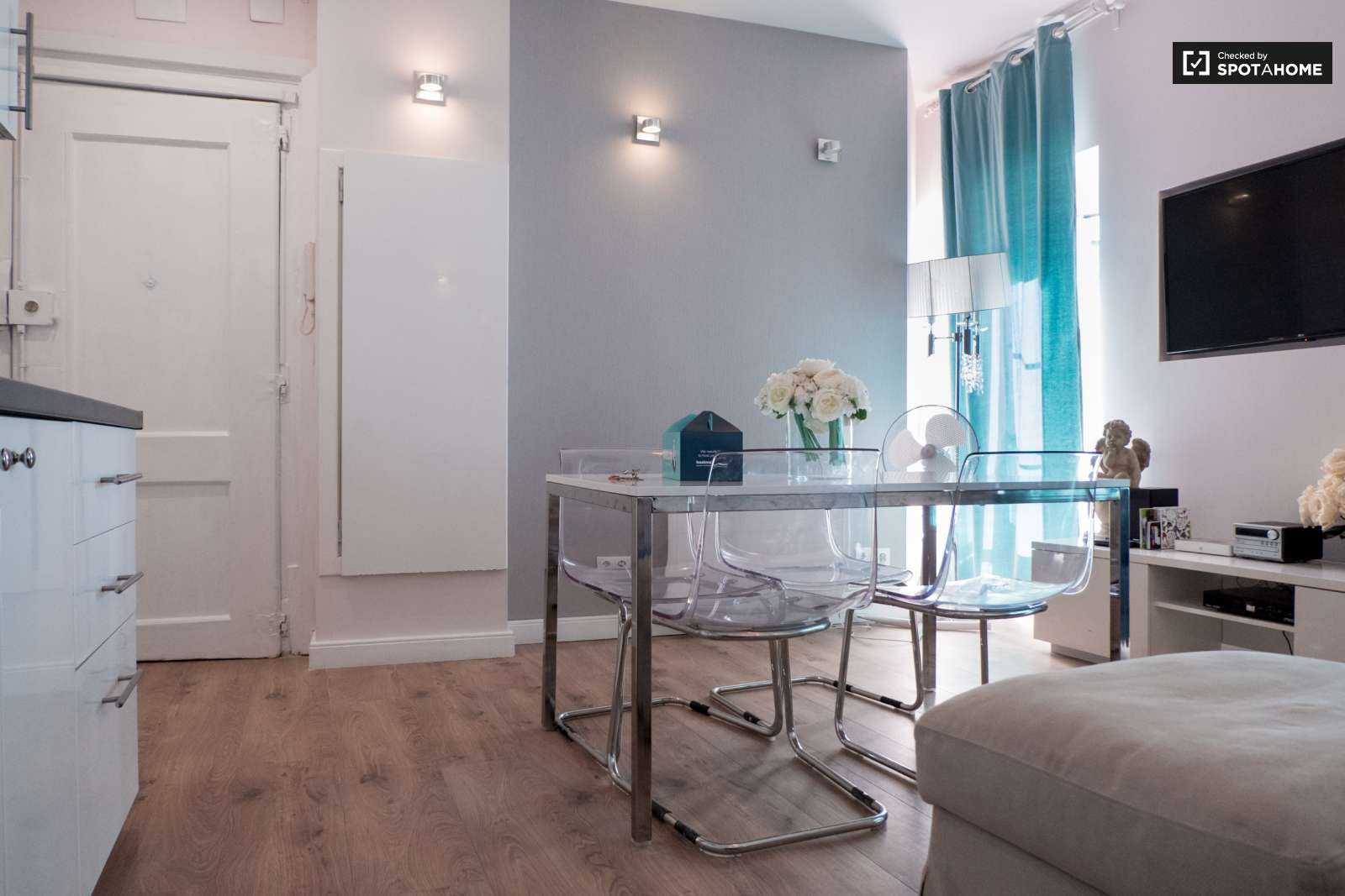 2-bedroom apartment for rent in Bairro Alto