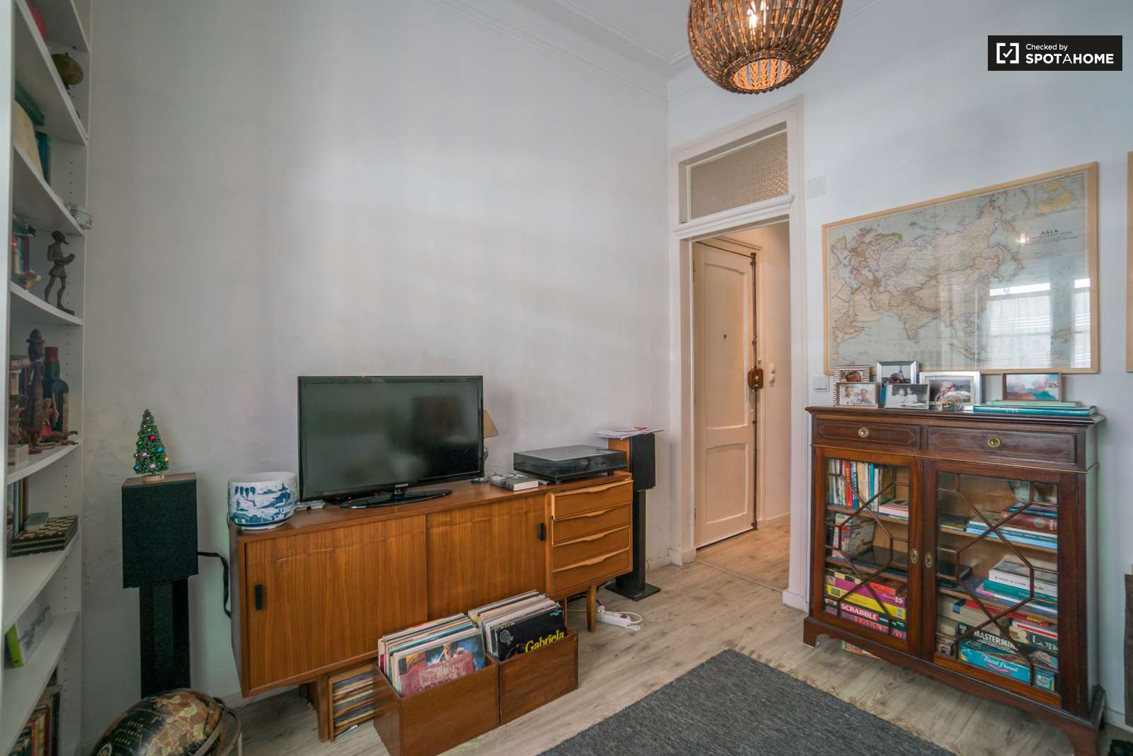 Exterior 2-bedroom apartment for rent in Campo de ourique