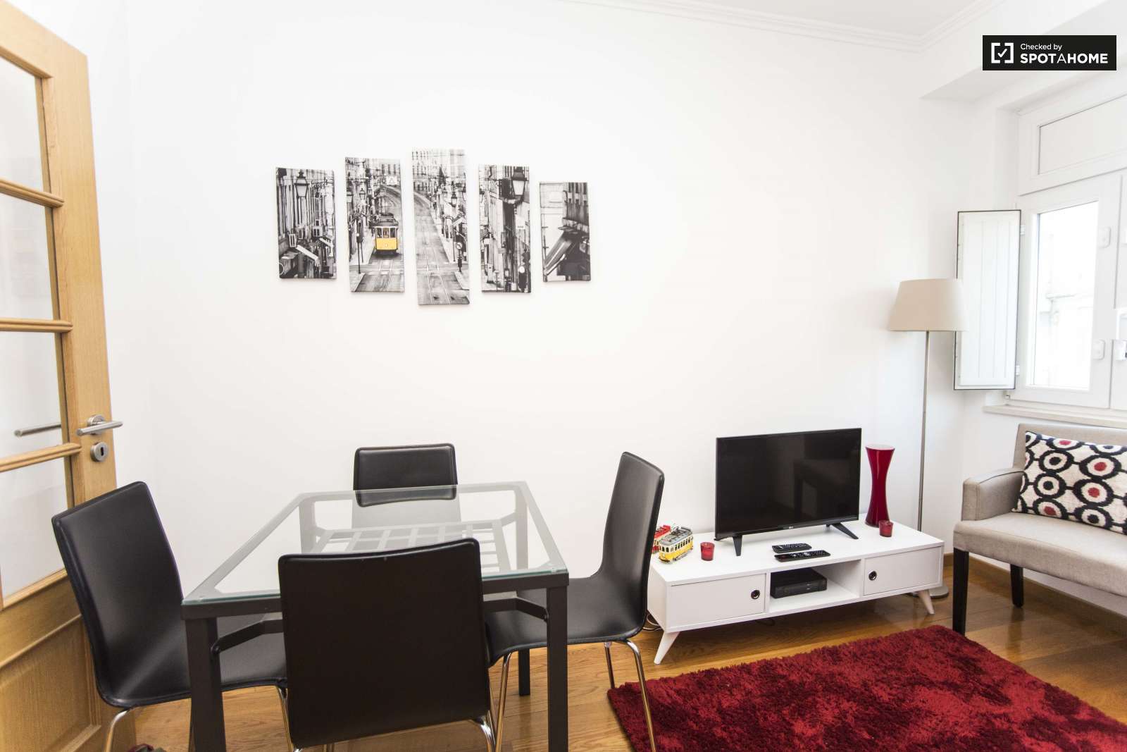 Double room near Estrela in an exclusive apartment for Erasmus Students