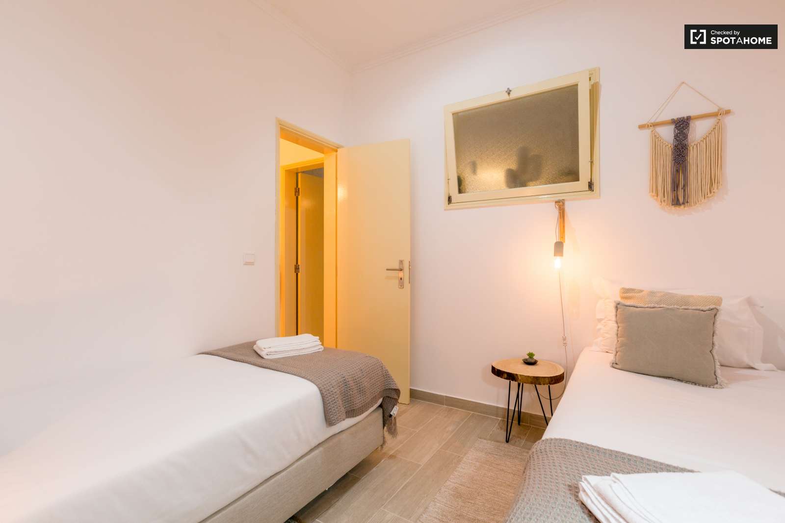 Spacious 2-bedroom apartment for rent in Beato