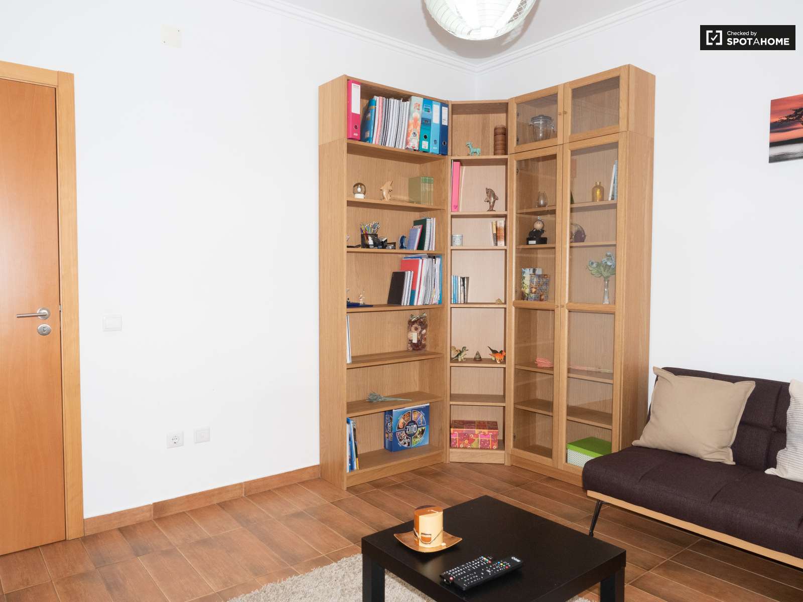 Stylish 1-bedroom apartment for rent in Lumiar