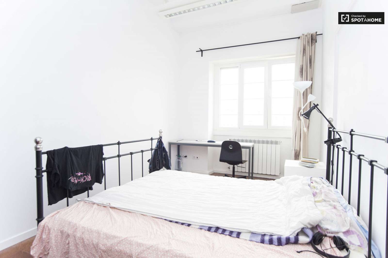 Carcavelos-Lisbon/Surf Beach Large bedroom