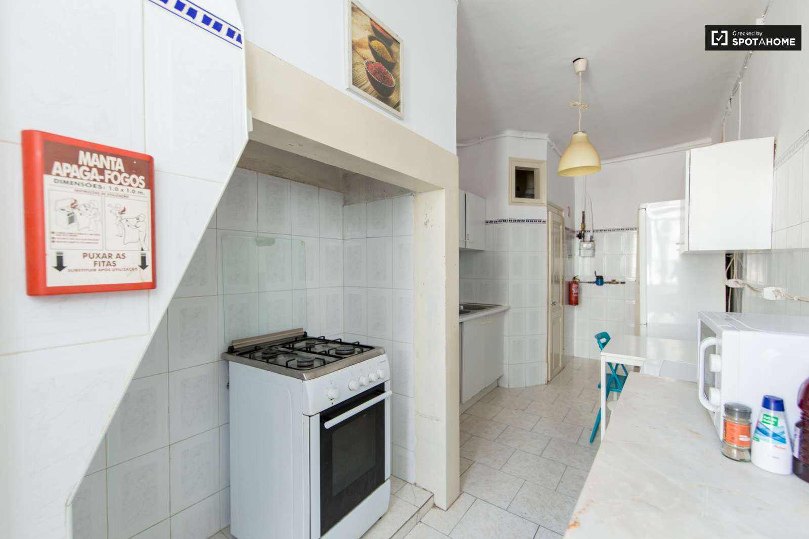 Single Room 10 min Lisbon City Center!