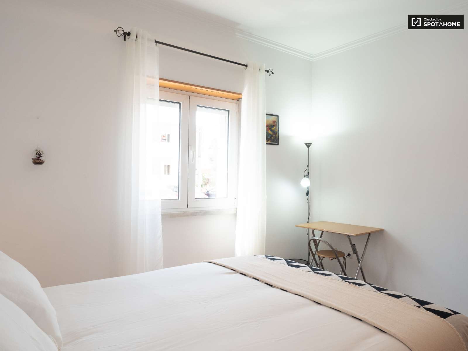 Stylish 1-bedroom apartment for rent in Lumiar