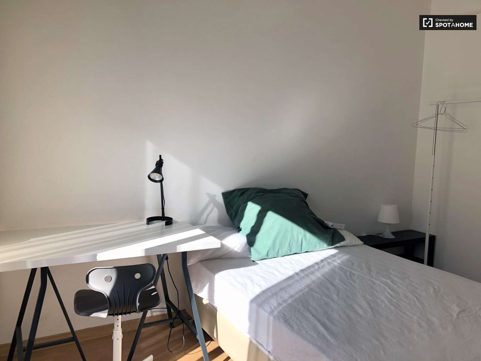 Quartos na Lapa com vista (ISEG, IADE, ISA)