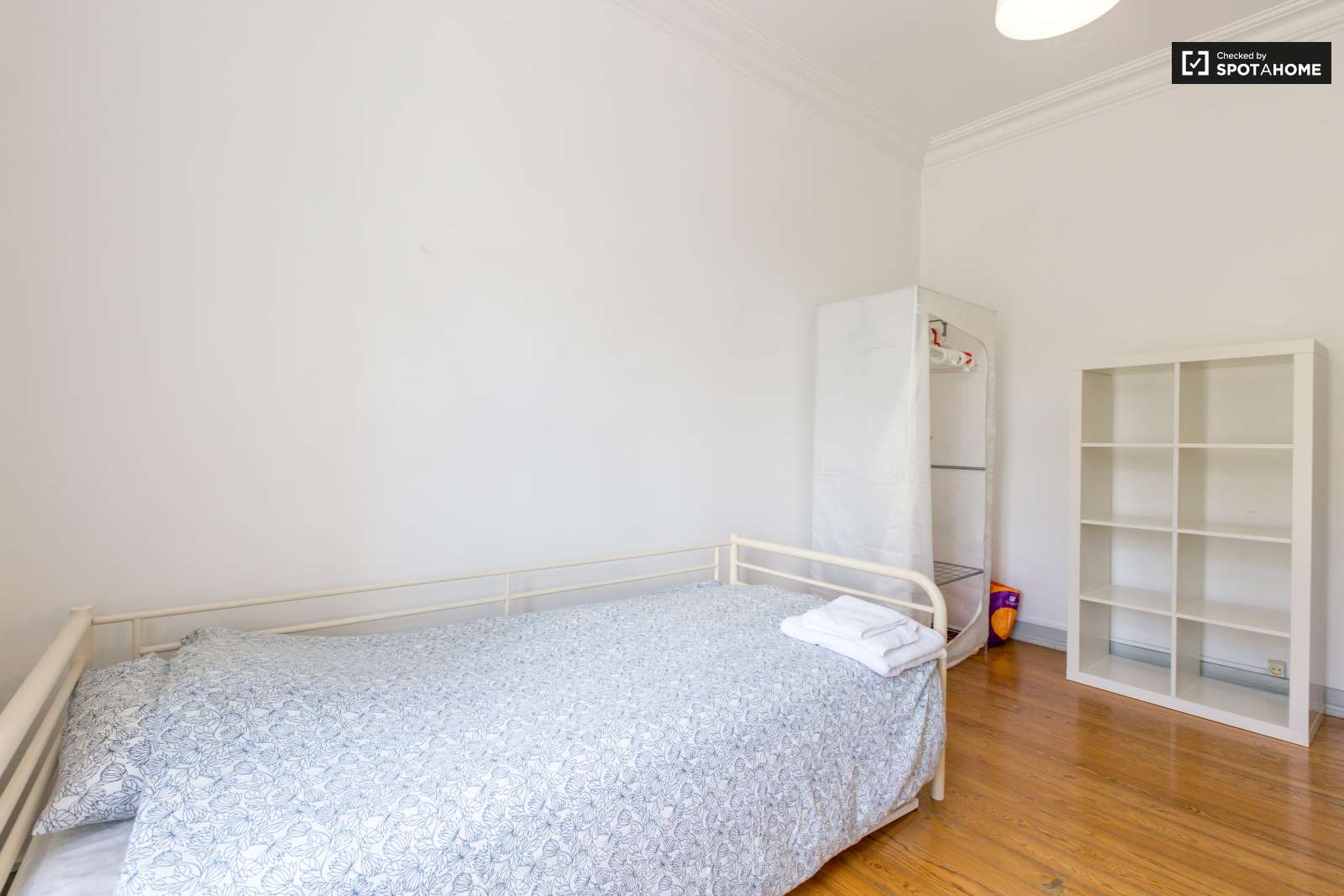 Quarto Individual (sossegado e ensolarado)