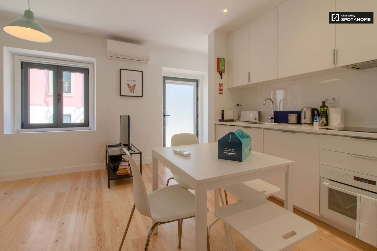 Stylish studio apartment for rent in Belém