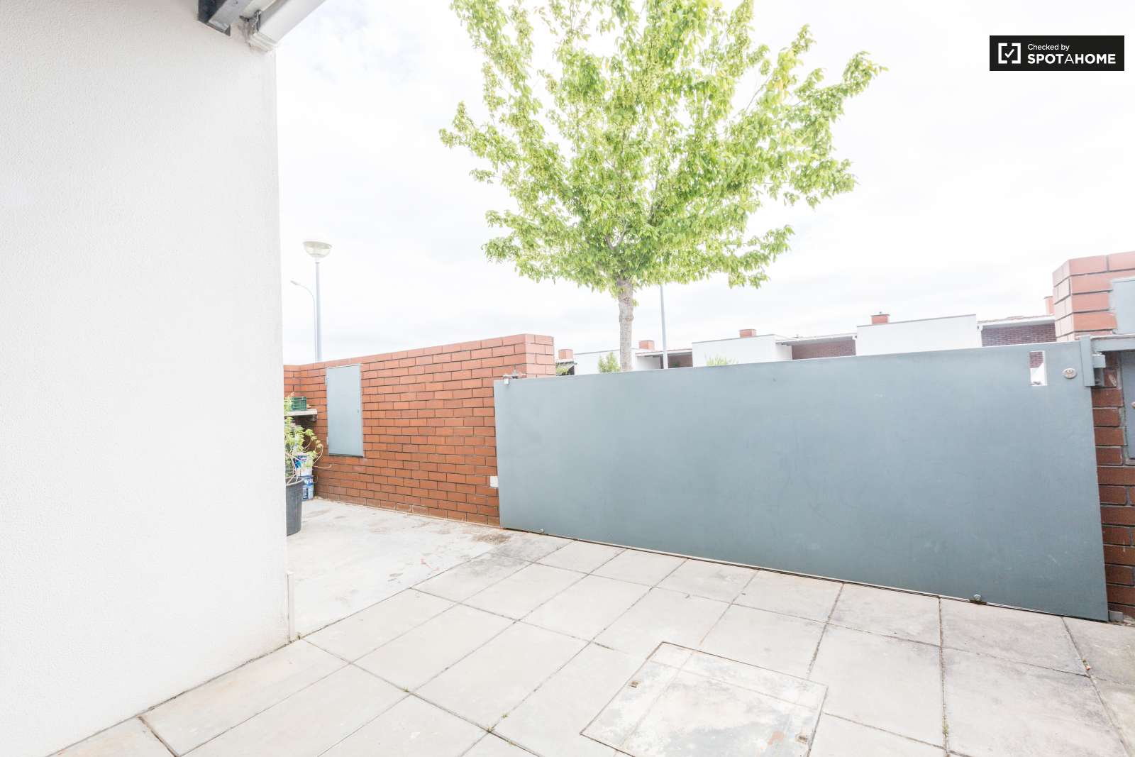 Twin Beds in Rooms for rent in 3-bedroom apartment in Lumiar