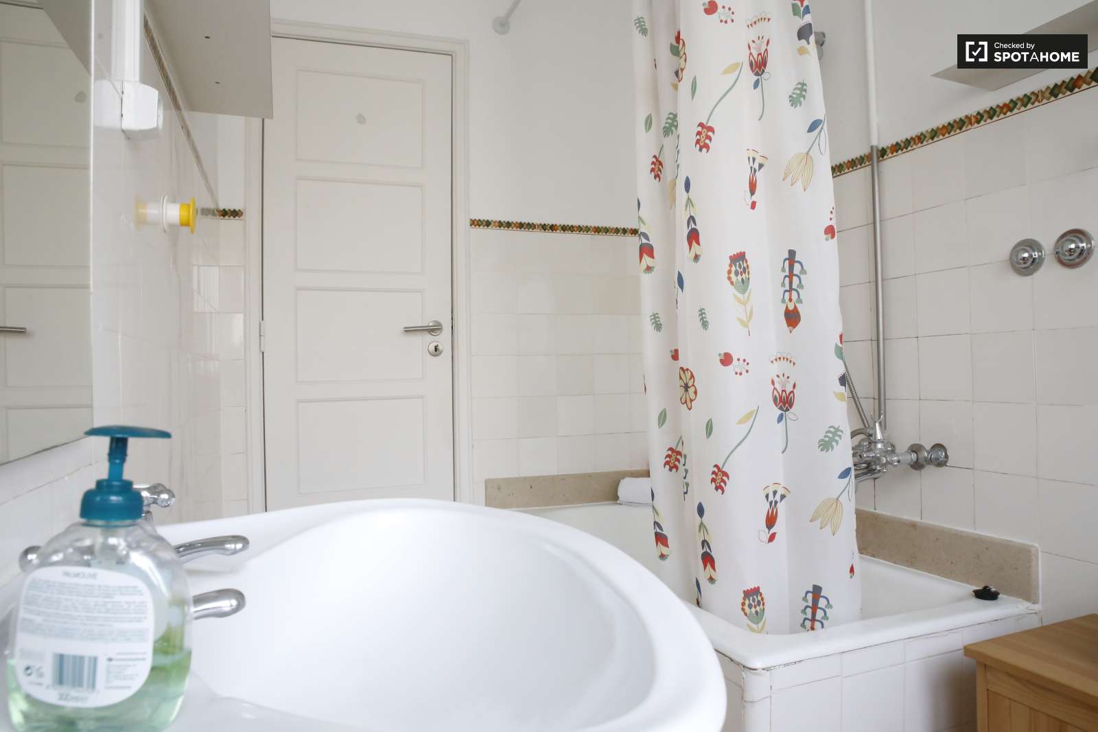 1-bedroom apartment for rent in Penha de França