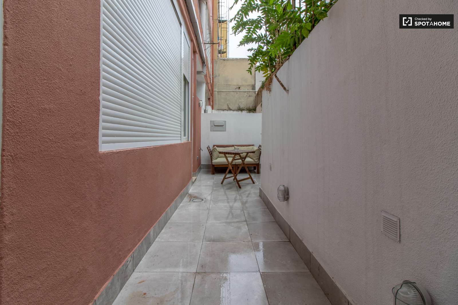 2-bedroom apartment for rent in Arroios