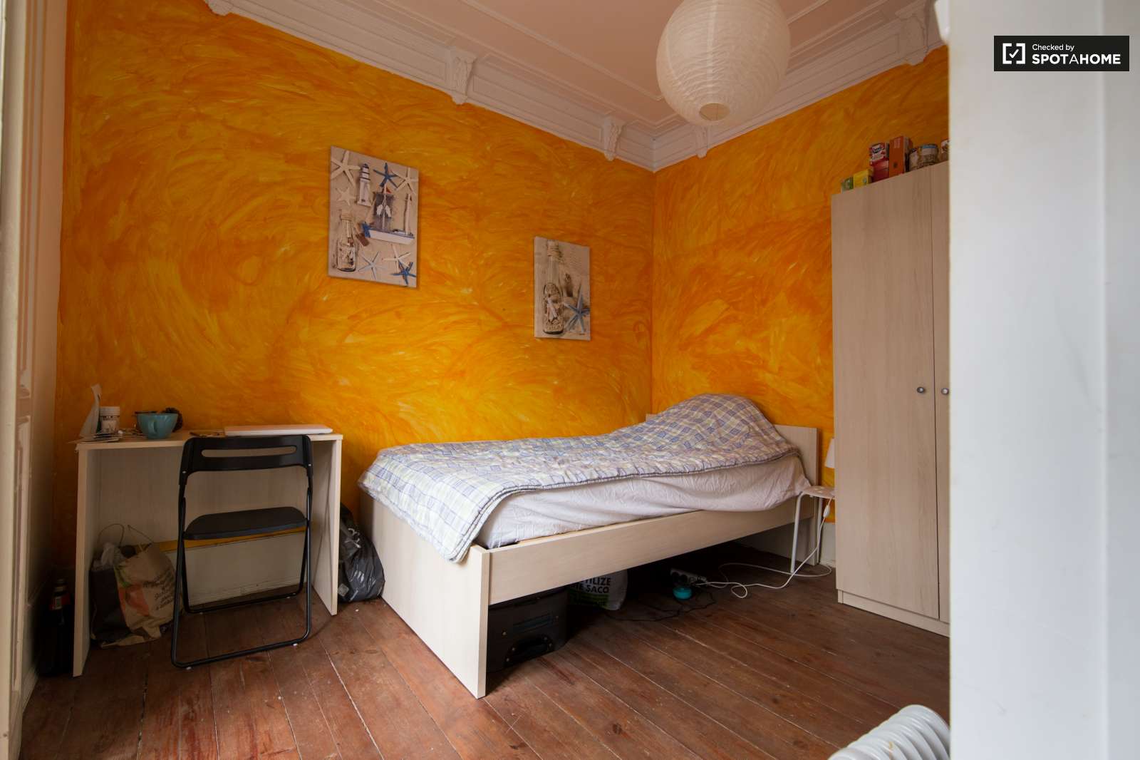 Room with sunny balcony