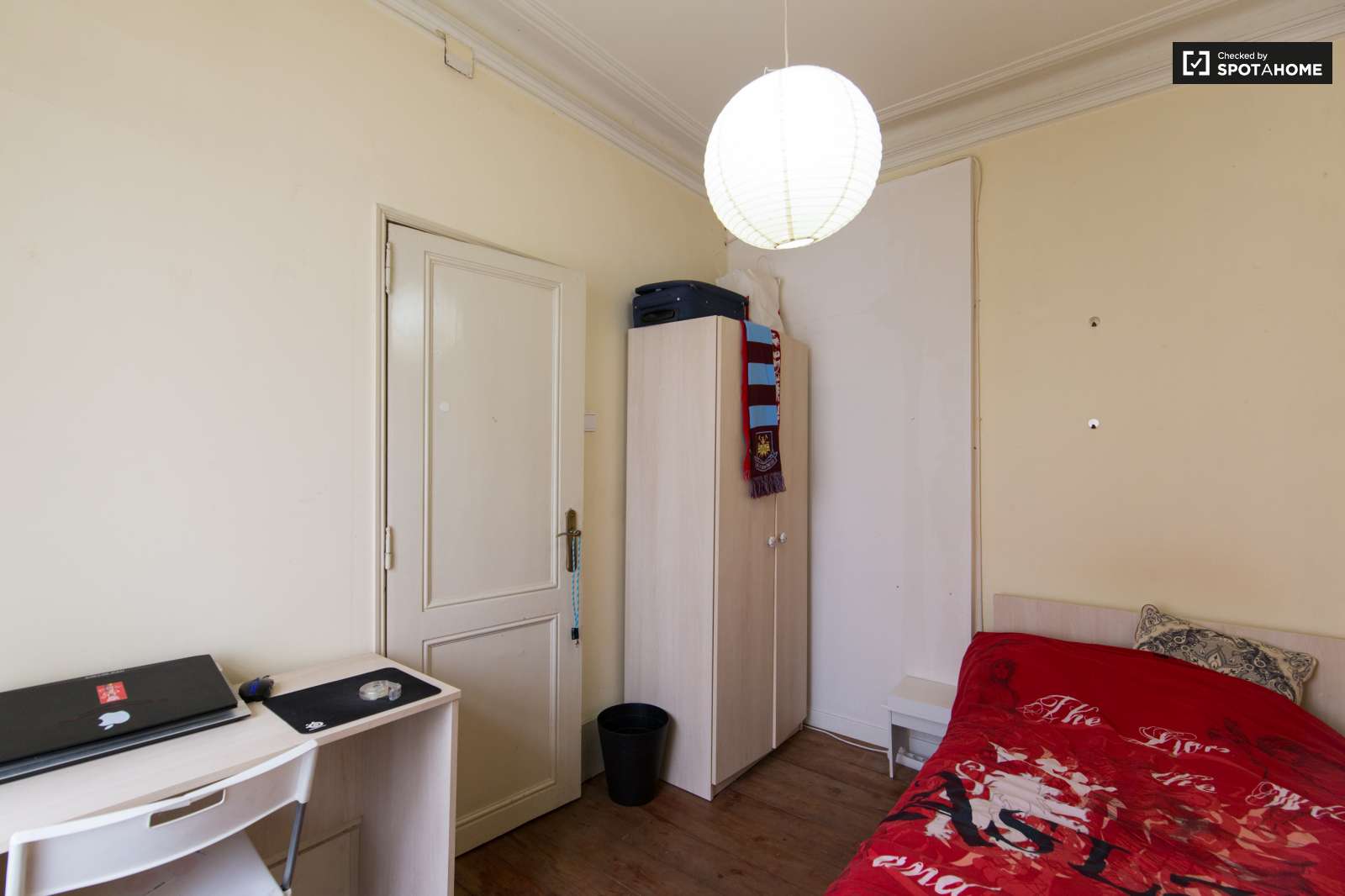 Single Room 10 min Lisbon City Center!