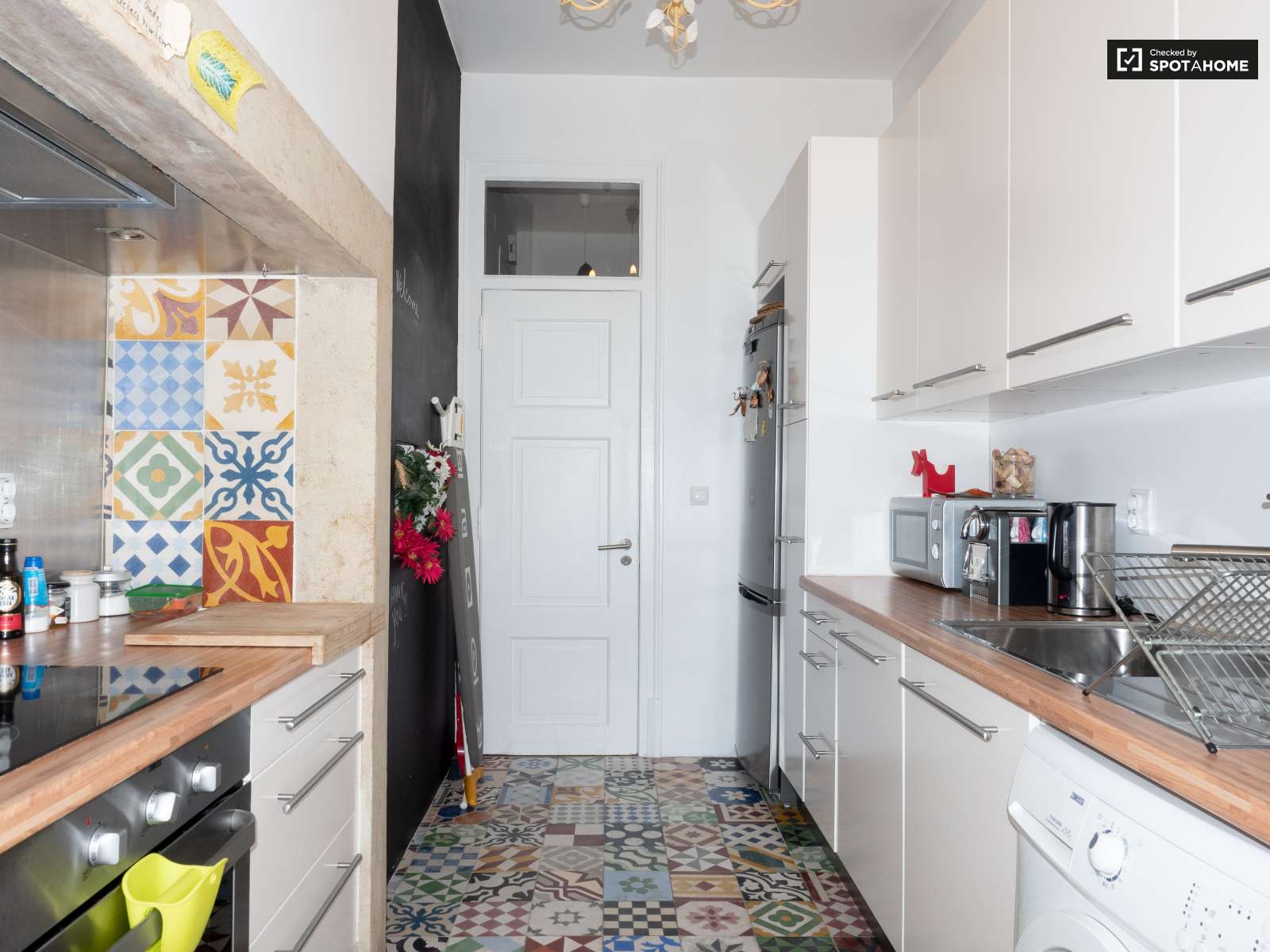 Chic 2-bedroom apartment for rent in Penha de França