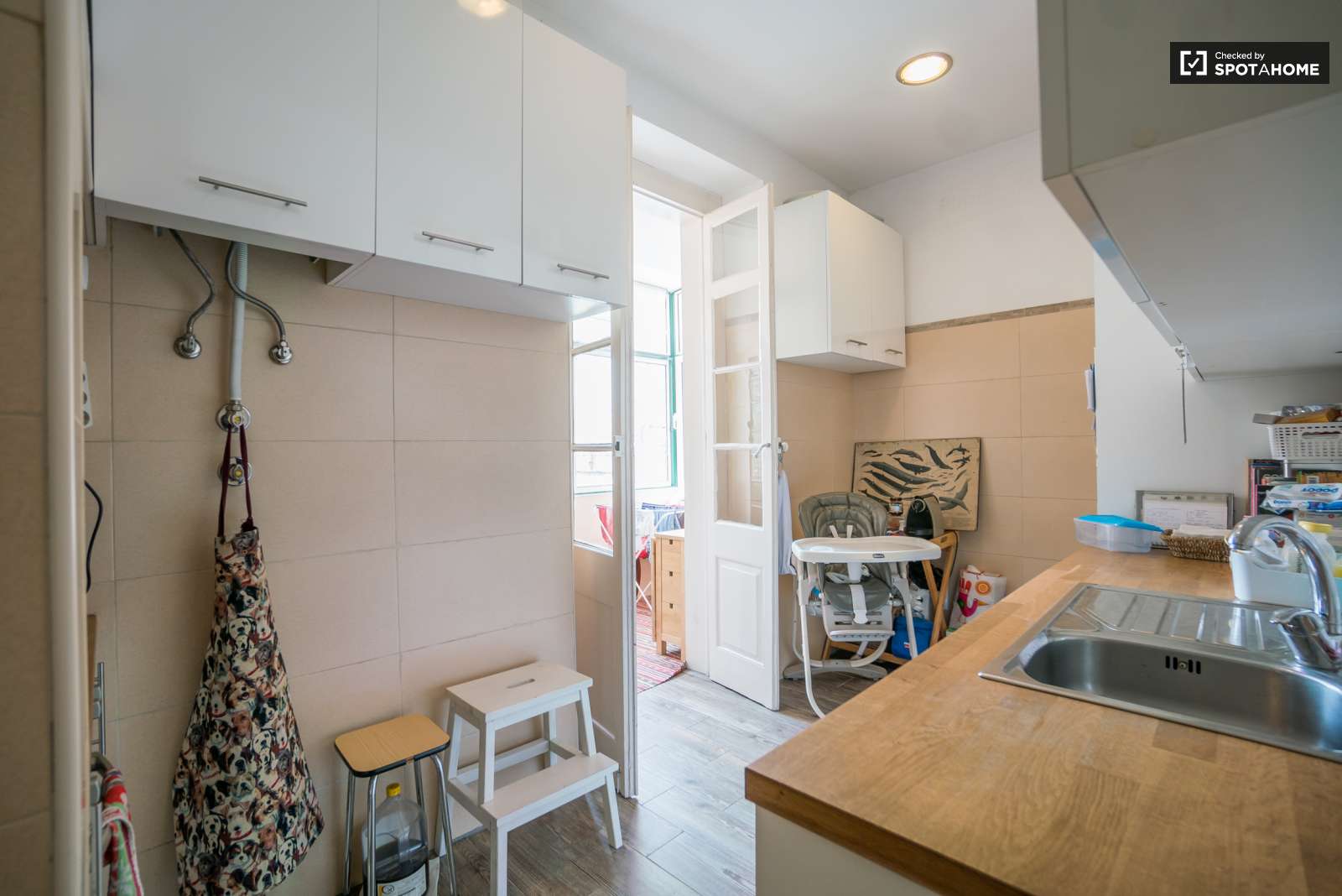 Exterior 2-bedroom apartment for rent in Campo de ourique