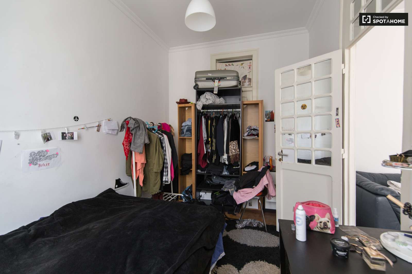 Double bed in Rooms for rent in modern 7-bedroom apartment in Avenidas Novas