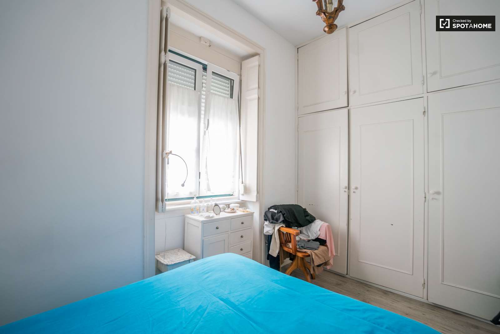 Exterior 2-bedroom apartment for rent in Campo de ourique