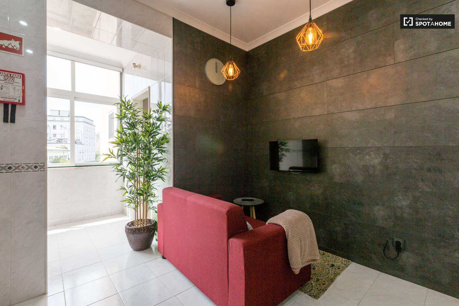 Modern 2-bedroom apartment for rent in Avenidas Novas