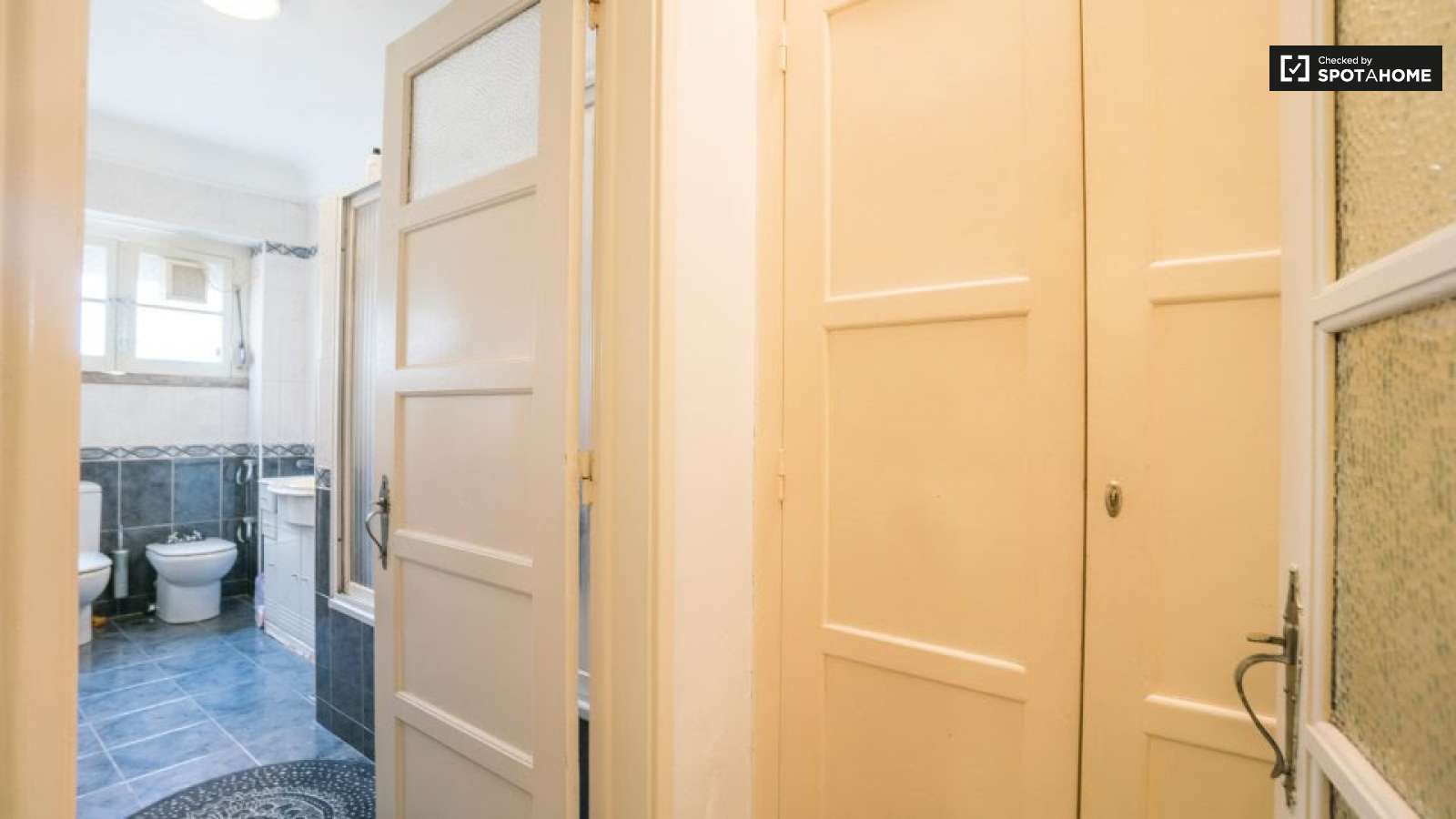 Fantastico Quarto Com Vista Sobre o Tejo e Ponte 25 Abril