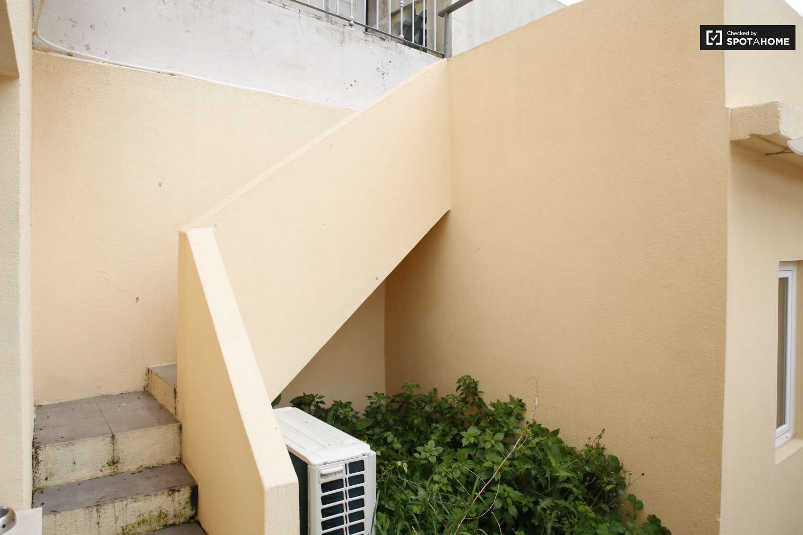 1-bedroom apartment for rent in Estrela