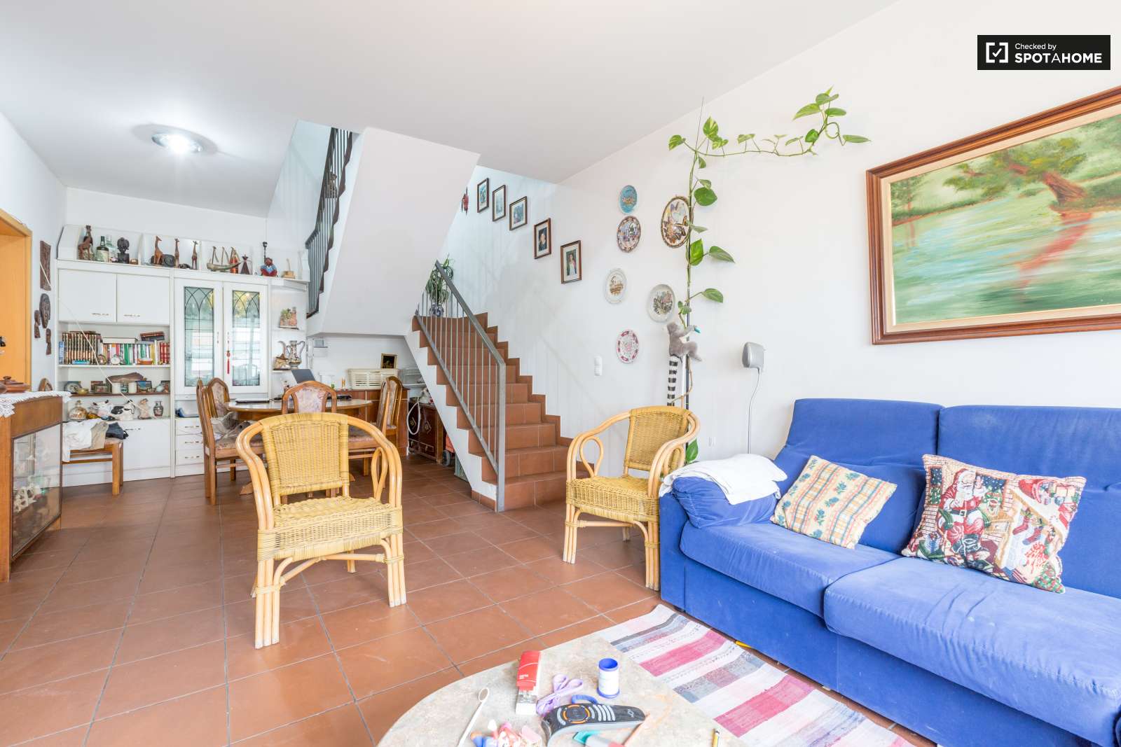 Twin Beds in Rooms for rent in 3-bedroom apartment in Lumiar