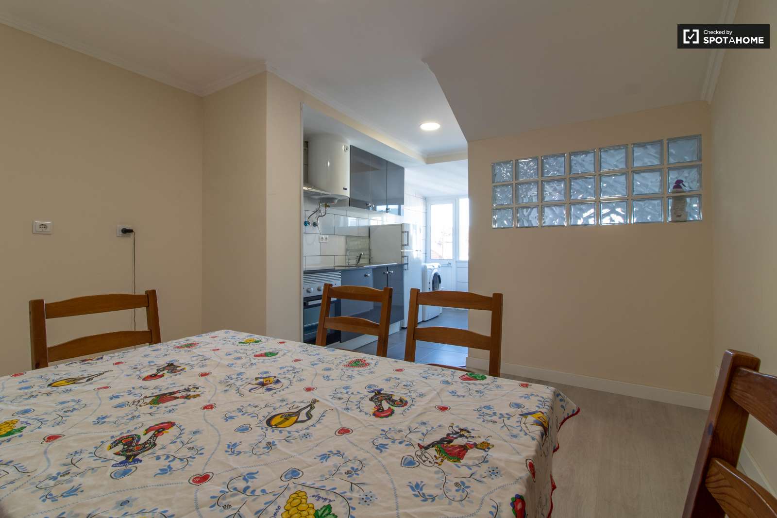 Great 2-bedroom apartment for rent in Arroios