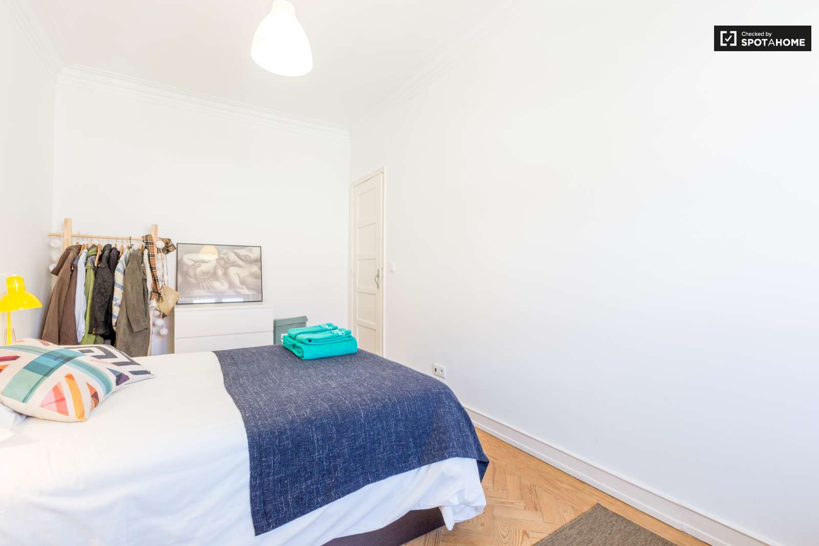 Quarto em apartamento zona nobre cidade Lisboa a 3 minutos do Instituto Superior Técnico