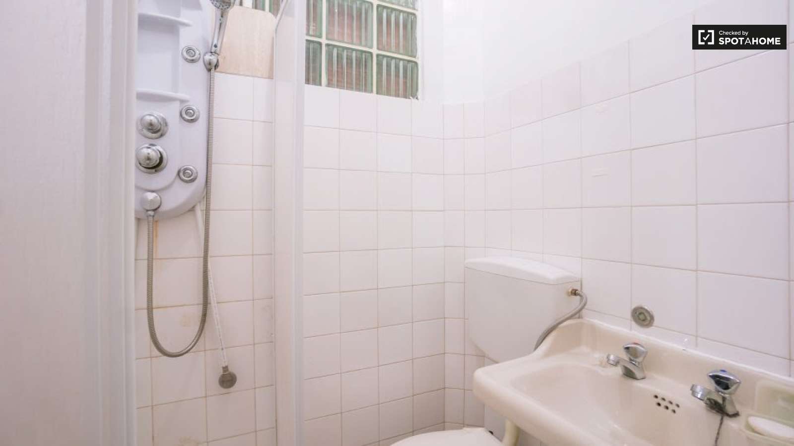 Fantastico Quarto Com Vista Sobre o Tejo e Ponte 25 Abril