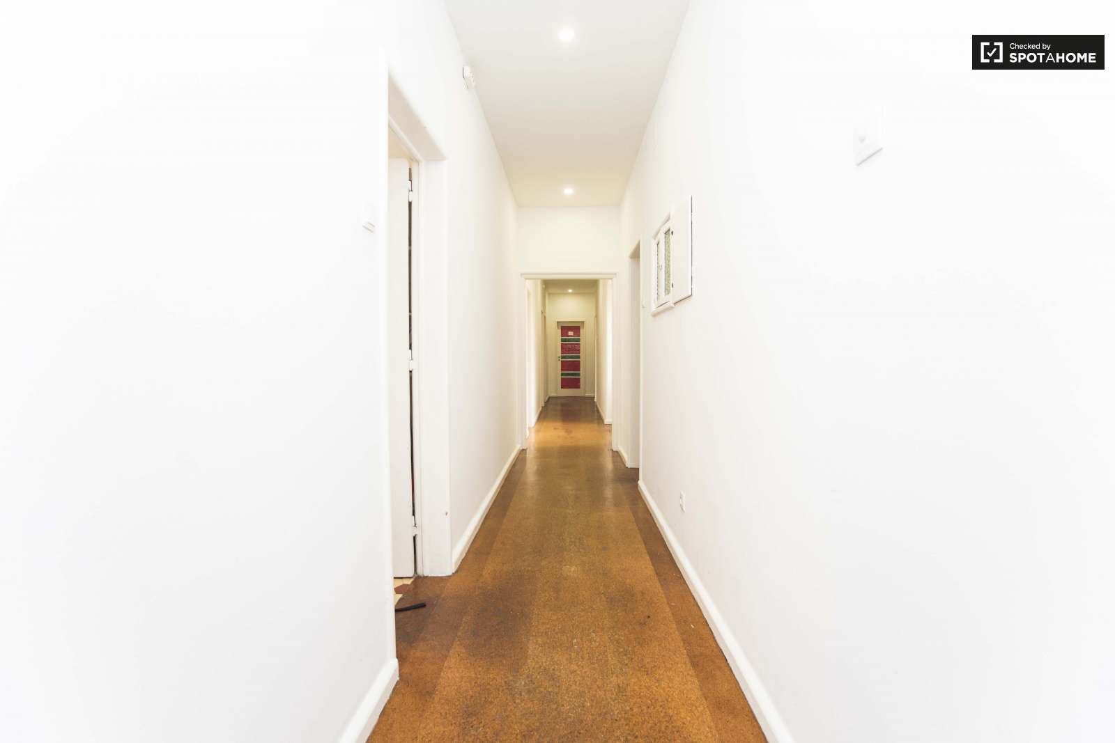 double room next LARANJEIRO METRO, ALMADA, LISBON