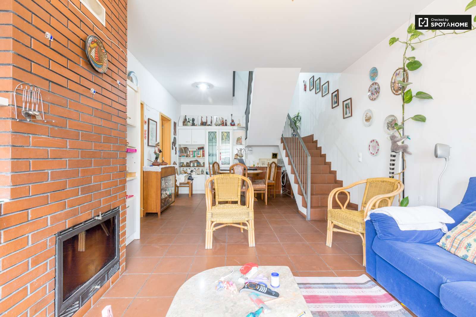 Twin Beds in Rooms for rent in 3-bedroom apartment in Lumiar