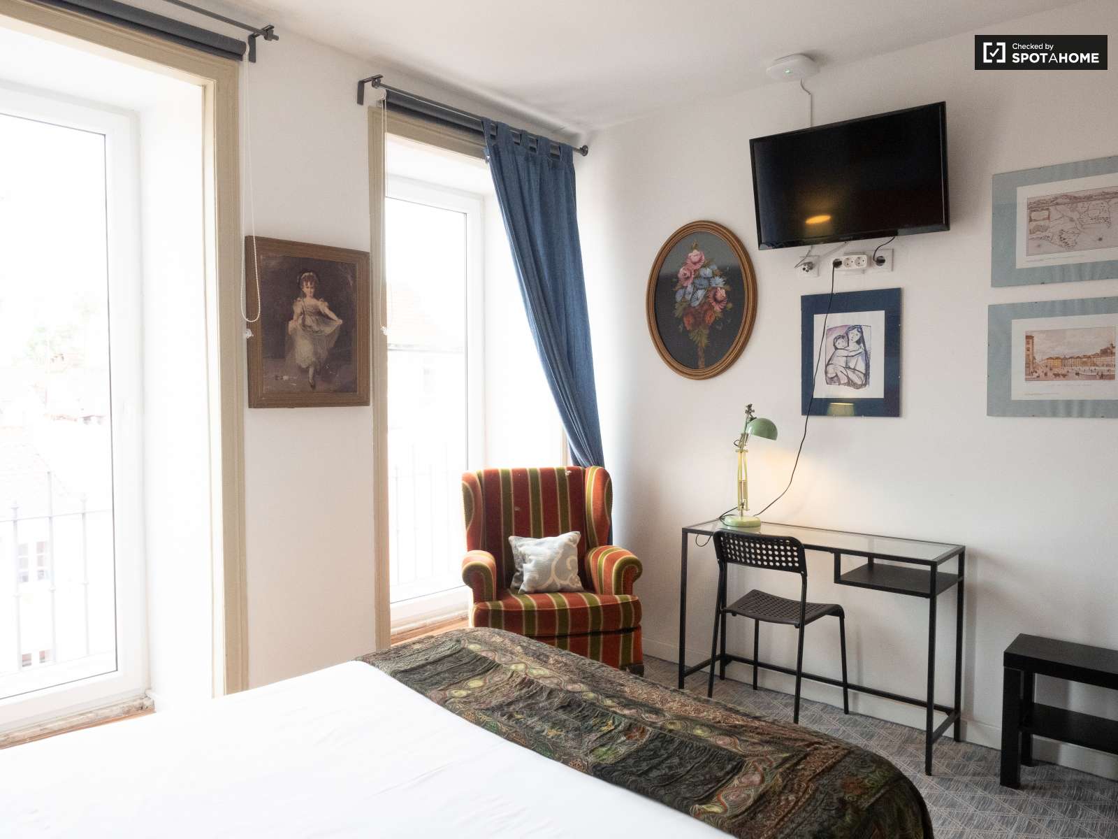 Chic 2-bedroom apartment for rent in Estrela