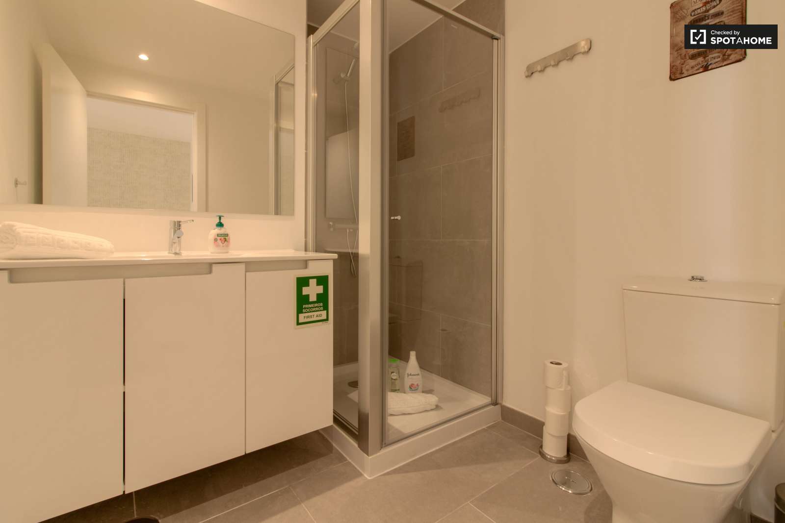 Stylish studio apartment for rent in Belém