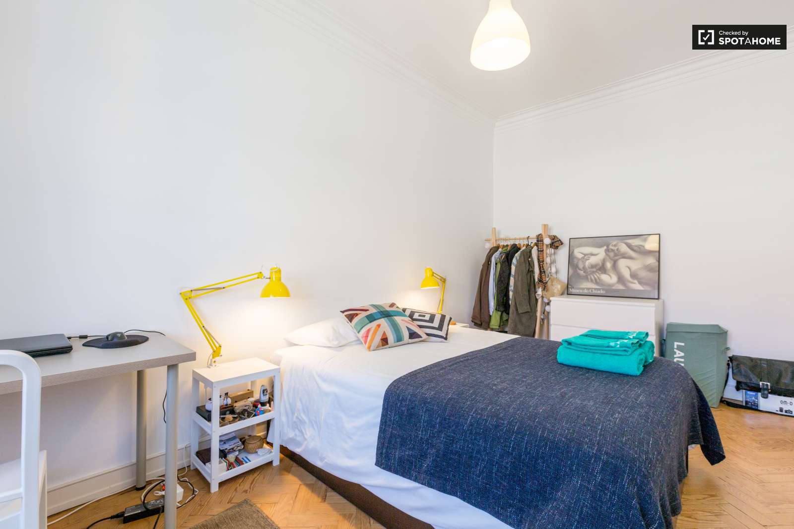 Quarto em apartamento zona nobre cidade Lisboa a 3 minutos do Instituto Superior Técnico