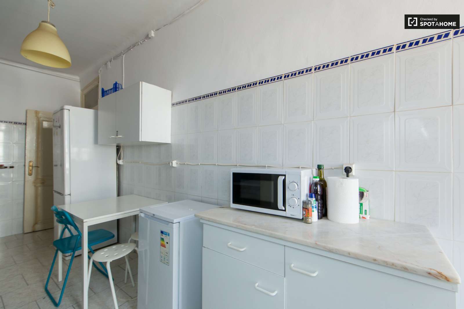 Single Room 10 min Lisbon City Center!