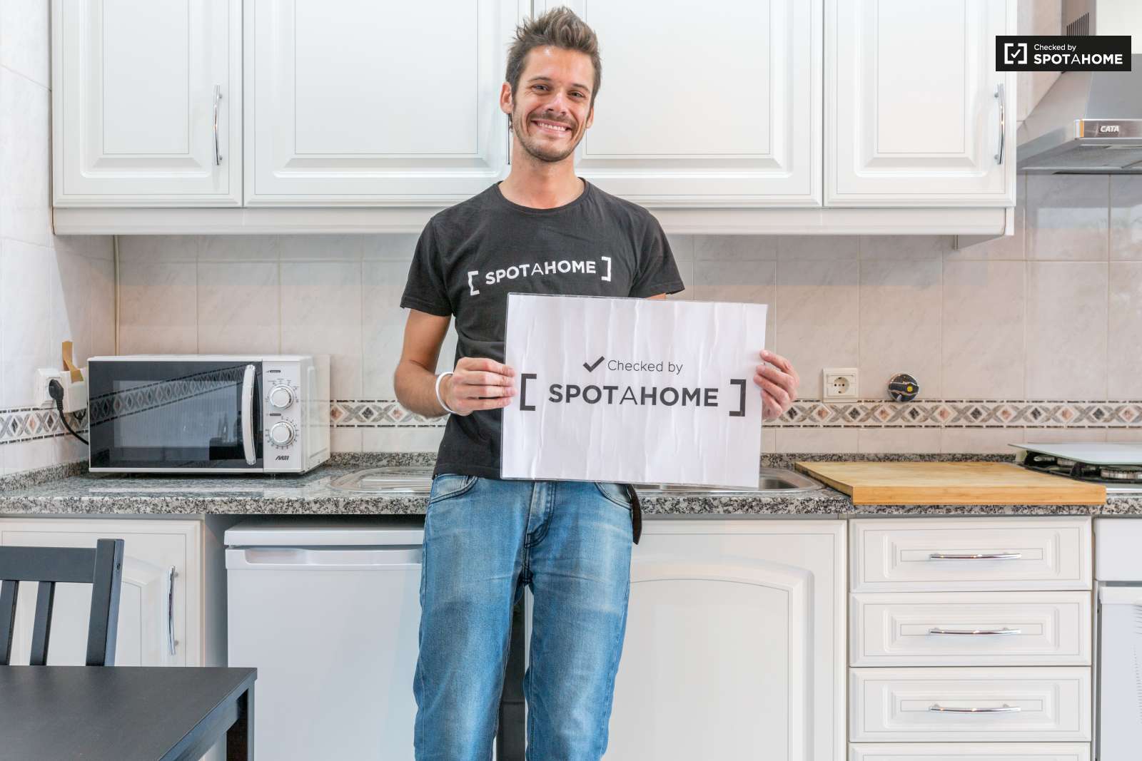 Cosy 2-bedroom apartment for rent in Avenidas Novas