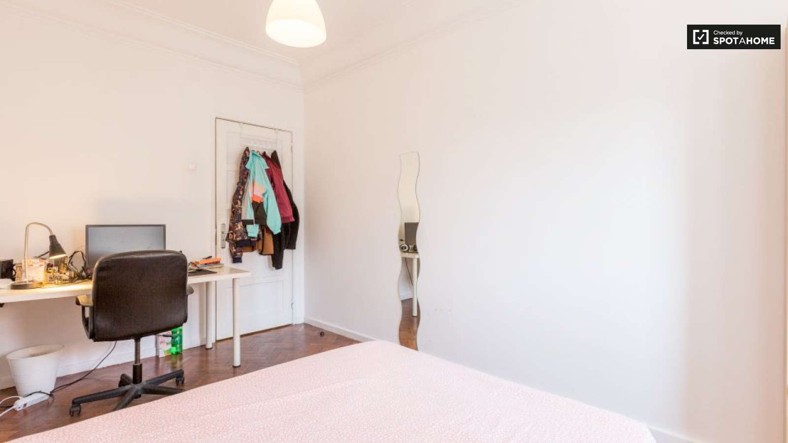 BIG ROOM IN AMOR, SEIXAL_ LISBOA